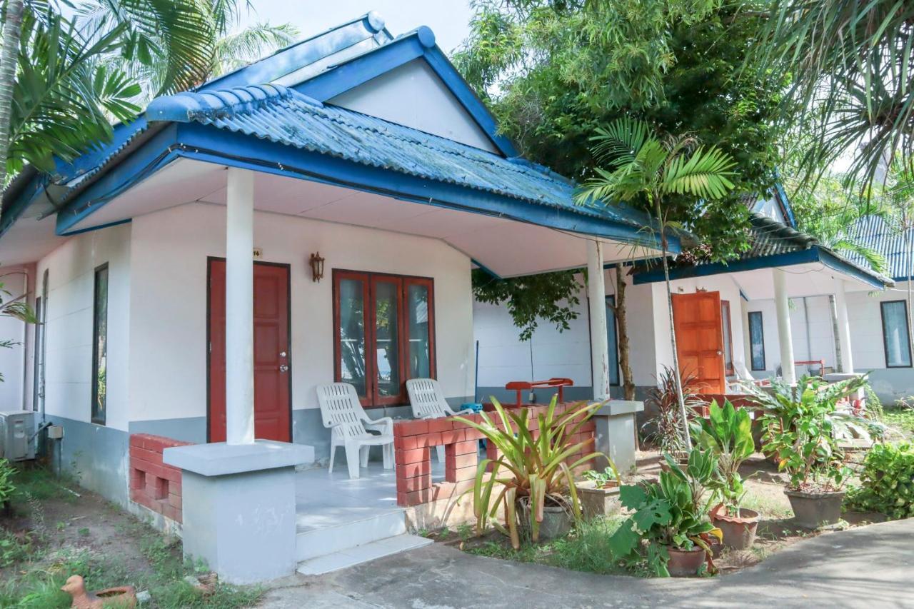 Salatan Resort Ko Lanta Buitenkant foto