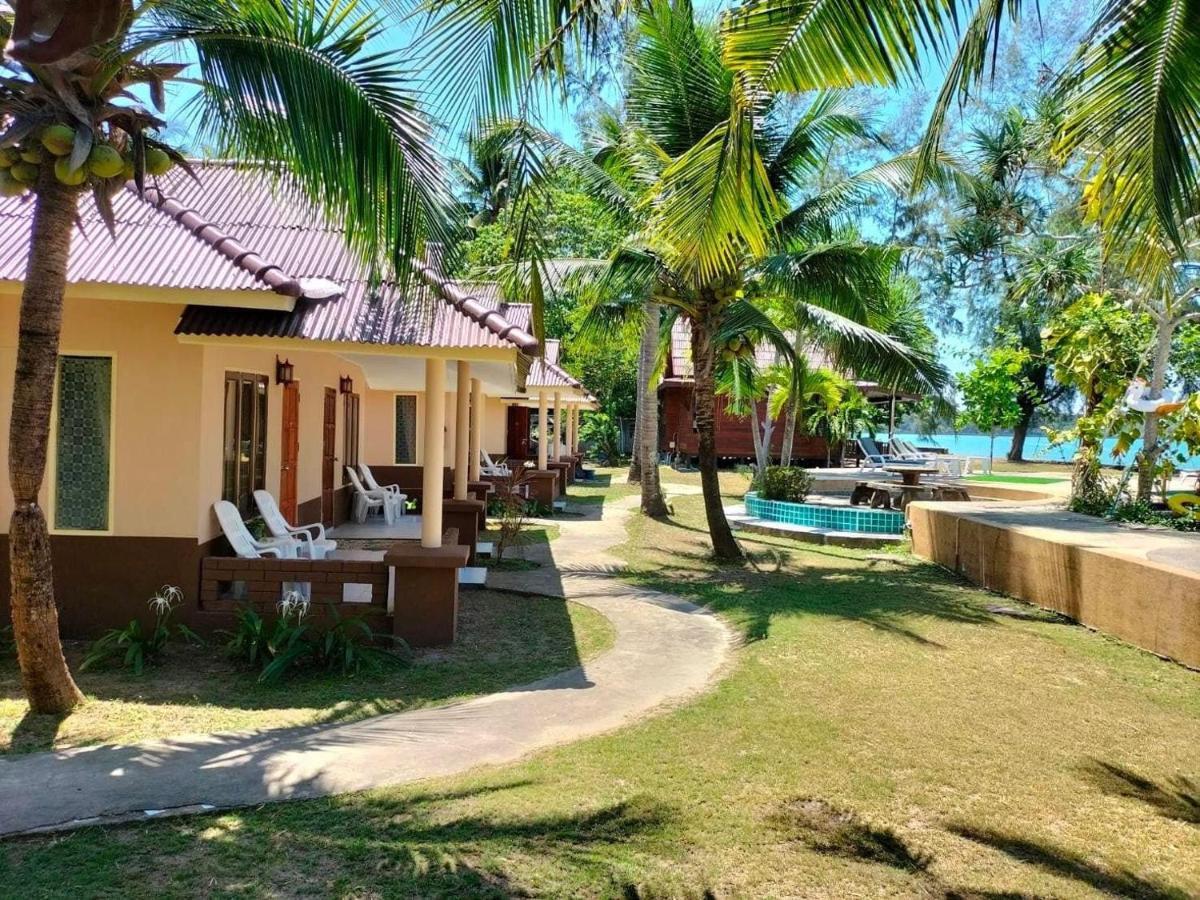Salatan Resort Ko Lanta Buitenkant foto