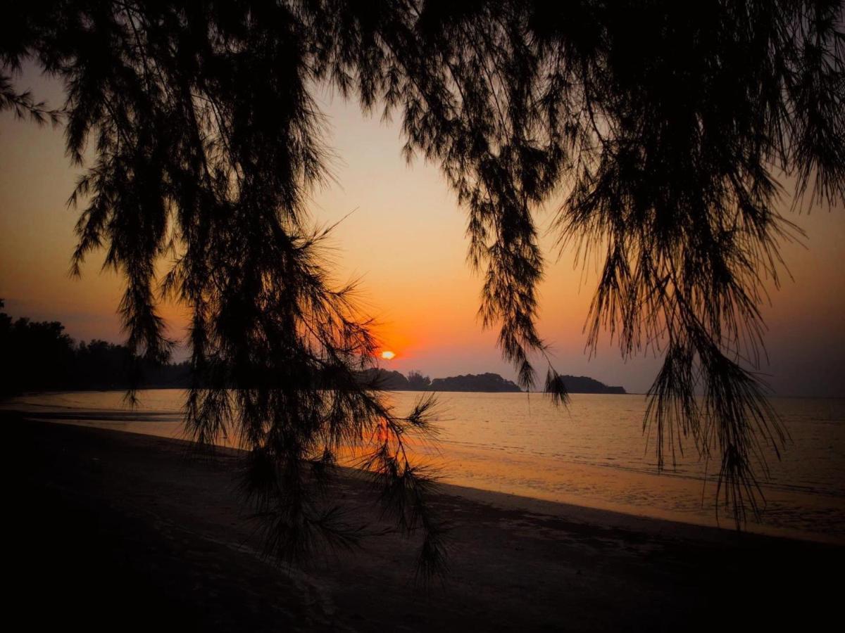 Salatan Resort Ko Lanta Buitenkant foto