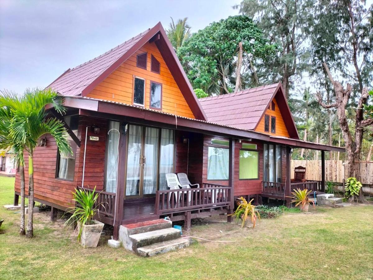 Salatan Resort Ko Lanta Buitenkant foto
