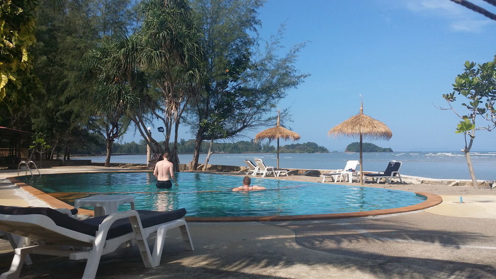 Salatan Resort Ko Lanta Buitenkant foto