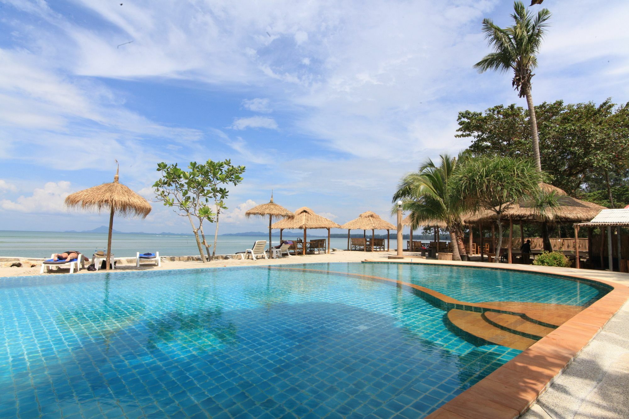 Salatan Resort Ko Lanta Buitenkant foto