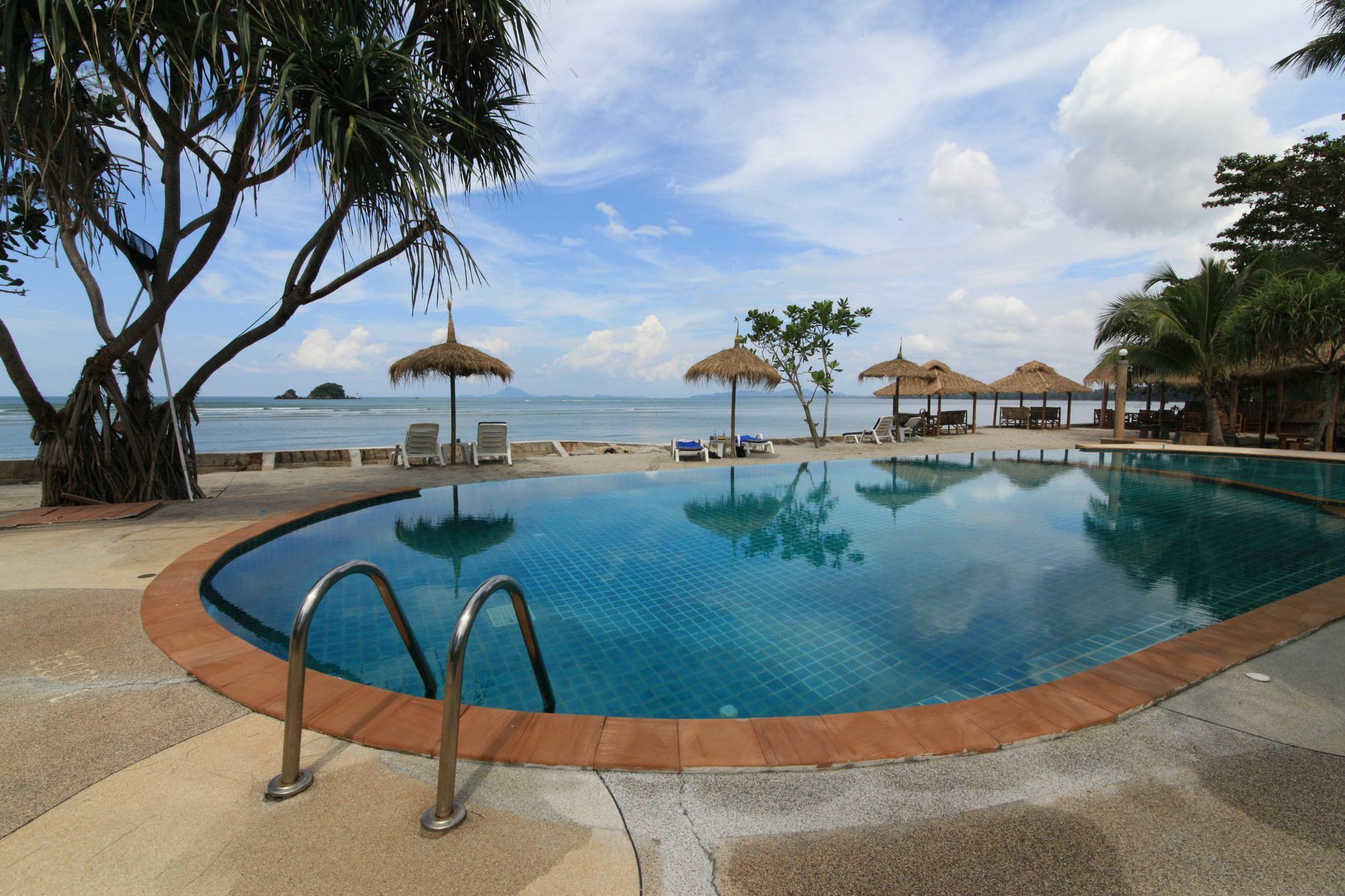 Salatan Resort Ko Lanta Buitenkant foto